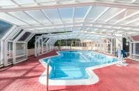 Quality Inn - Pools