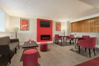 Ramada by Wyndham Chorley South - breakfast