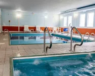 Baymont by Wyndham Richmond I-70 - Pool