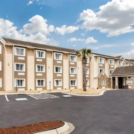 Quality Inn & Suites Myrtle Beach Near Outlets