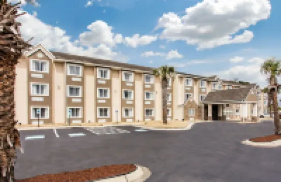 Quality Inn & Suites Myrtle Beach Near Outlets Hotels in Carolina Forest