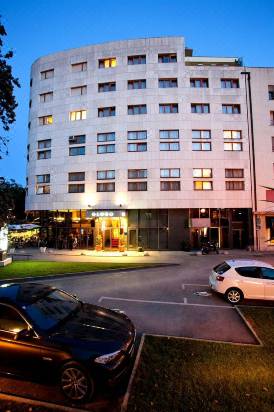 Hotel Globo-Split Updated 2022 Room Price-Reviews & Deals | Trip.com