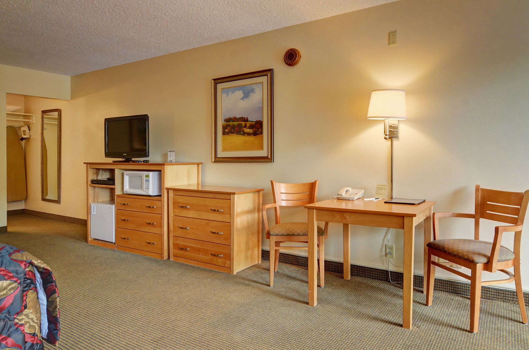 Campus Inn & Suites Eugene Downtown