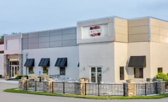 Ramada by Wyndham des Moines Airport