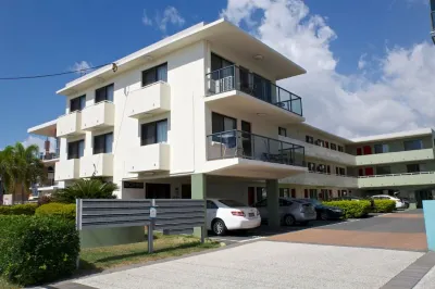 Harbour Side Resort Hotels near Woolworths Australia Fair (Southport)