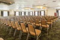 Clarion Hotel & Conference Center Sherwood Park Hotel di Sherwood Park