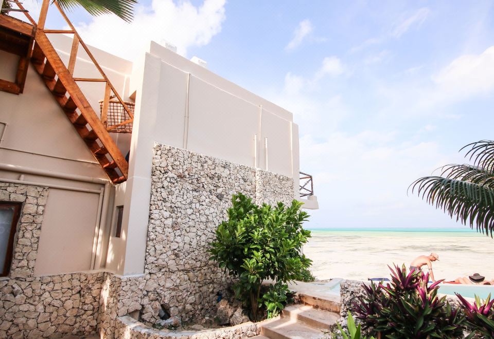 4. 코럴 록 호텔 ..