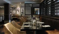 Village Hotel Warrington فنادق في Hatton