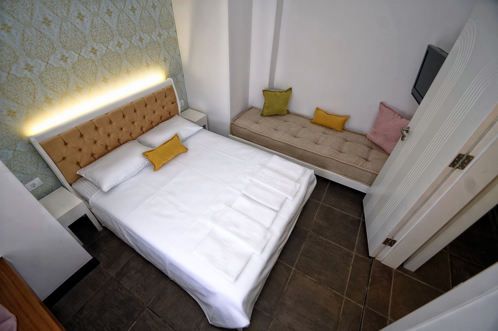 La Brezza Suite & Hotel