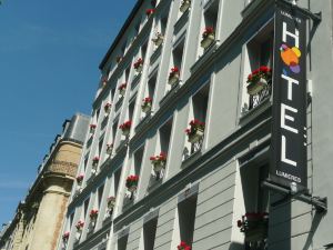 Hotel Lumieres Montmartre Paris