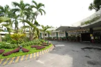 綠洲大飯店 Building 2122 Post Headquarters附近的飯店