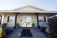 Bow River Inn Hotels in Cochrane