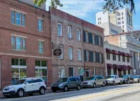 Oglethorpe Lodge Hotels in 