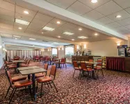 Clarion Inn & Suites at the Outlets of Lake George Hotels in Queensbury