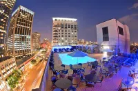 The Colonnade Hotel - Rooftop Pools