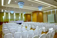 Cambridge Hotel Medan - Business