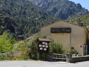 Hôtel les Jardins de la Glacière