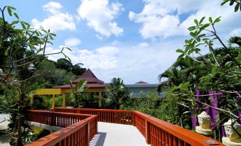 Grand Bleu Ocean View Pool Suite