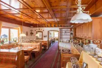 Hotel Sonnleiten Hotels in Schleching