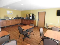 Days Inn & Suites by Wyndham Rochester Mayo Clinic South Hotels in 