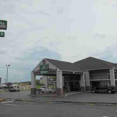 GuestHouse Clarksville Hotel Exterior