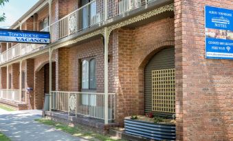 Albury Townhouse Motel