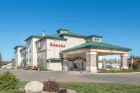 Gold Circle Inn Hotels in Lloydminster