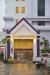 Ayothaya Riverside Hotel Hotels near Wat Chaiwatthanaram