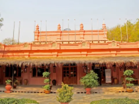 โรงแรม KMA บากัน วิวแม่น้ำ โรงแรมในพุกาม