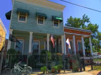 Hostel Auberge Nola Hotels in 