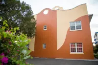 New Kingston Guest Apartment at Westbury Hotel a 