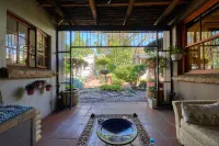 84 on Fourth Guest House فنادق في جوهانسبرج