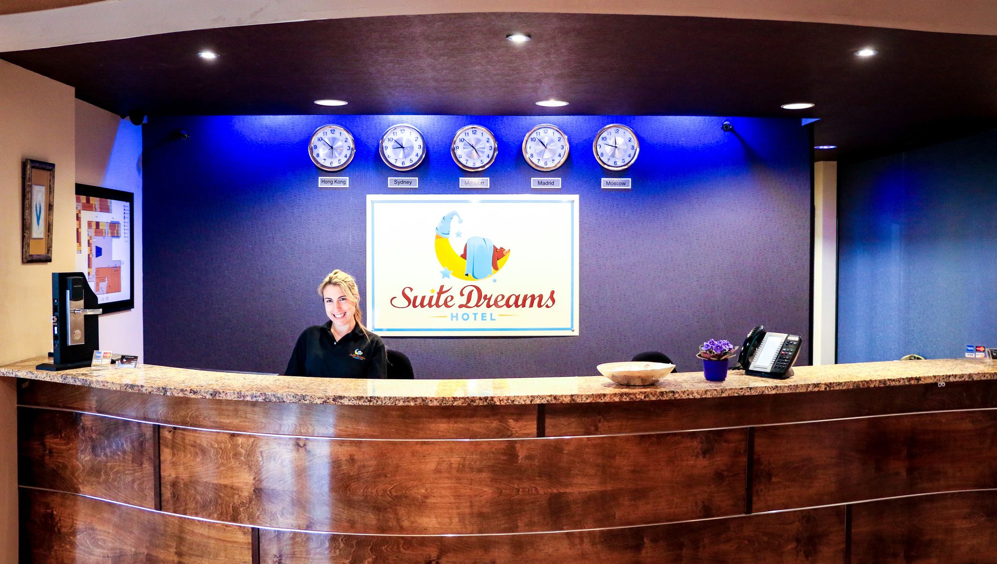 Suite Dreams Hotel