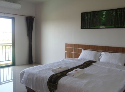 Tawan Anda Garden Hotel