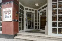 科隆中央阿德飯店 科隆市中心住宿飯店