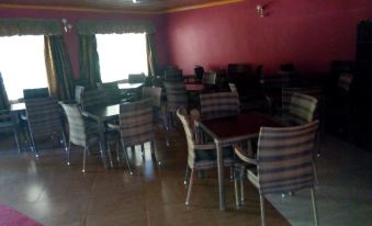 Savannah Lodge Nguluni - Housity