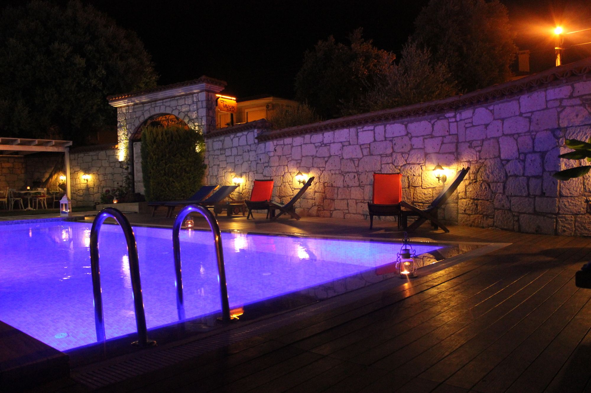 Tarcin Alacati Otel - Adults Only