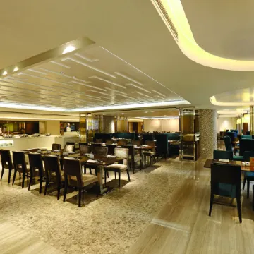 Prudential Hotel Отели рядом с достопримечательностью «Круг»