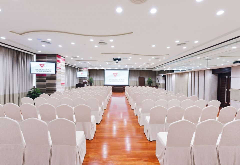 2. 더 솔즈베리 호..