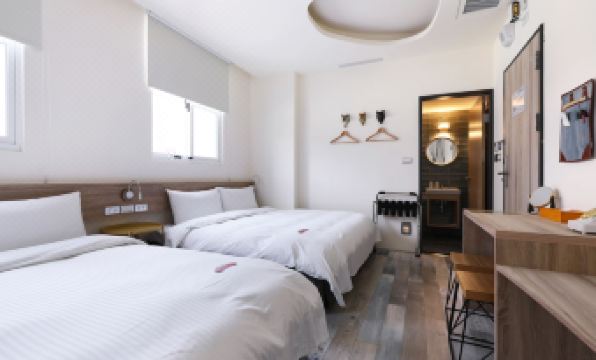 Mini Hotel (Taichung Station)