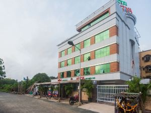 OYO 16718 Hotel Aditya Residency