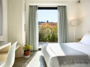 Eleia Seafront Rooms & Villas