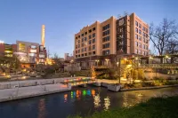 Hotel Emma at Pearl on the Riverwalk - Romantic
