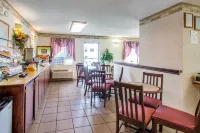 Econo Lodge Hotels in Troy