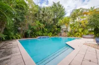 L'Etoile Apartments Part of the Oasis Casita Collection