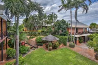 Moonlight Bay Suites