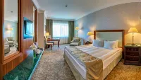 Rixos President Hotel Astana Các khách sạn gần Eurasian National University Faculty of Social Sciences
