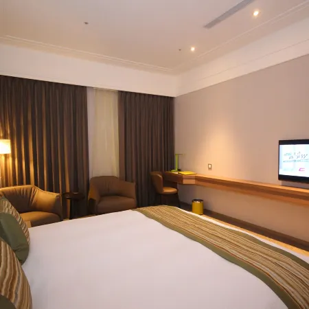 Grace Hotel Zhonghe Отели рядом с достопримечательностью «Станция метро Dapinglin»