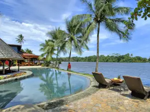 Tortuga Lodge