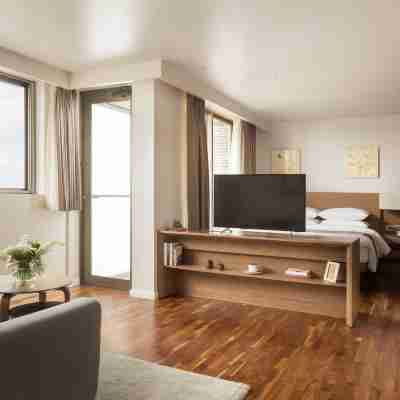 Hotel Emion Phnom Penh Rooms